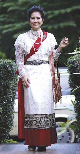 ณญาดา อมตวณิชย์ ประธานชมรมสานใจ สายใยผ้าซิ่น