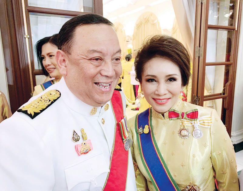 จุติ ไกรฤกษ์ รมว.กระทรวงการพัฒนาสังคมและ
ความมั่นคงของมนุษย์ และ สมานจิตต์ ไกรฤกษ์

