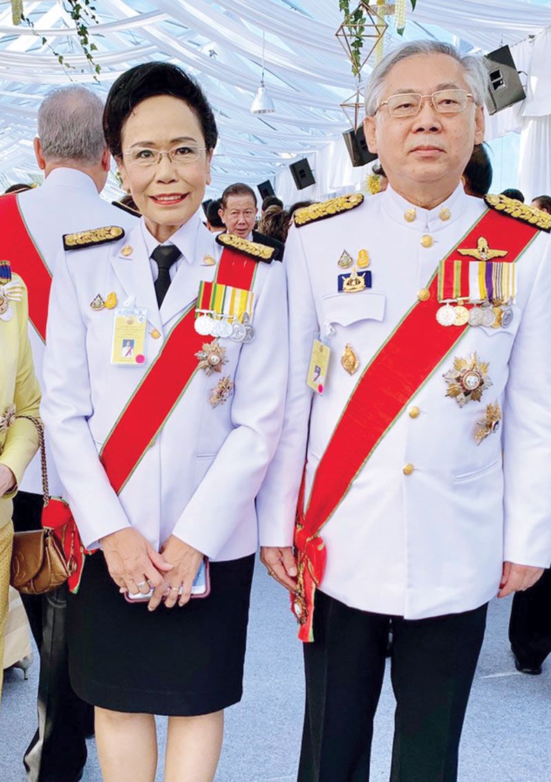 เมทินี ชโลธร กับ อุดม สิทธิรัชธรรม