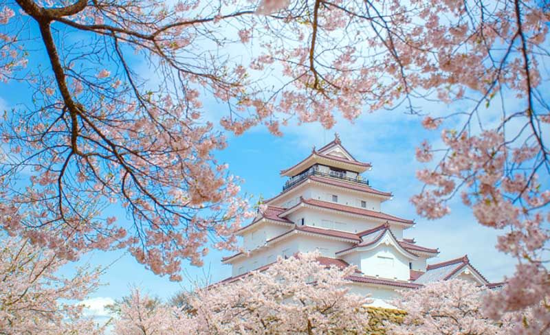 ปราสาทเซนได สถานที่สำคัญทางประวัติศาสตร์และแหล่งท่องเที่ยวชื่อดัง