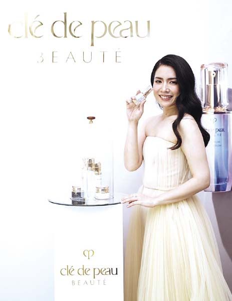 โดนัท-มนัสนันท์ พันเลิศวงศ์สกุล แบรนด์ อินฟลู
เอนเซอร์ของเคลย์ เดอ โป โบเต้ ประเทศไทย