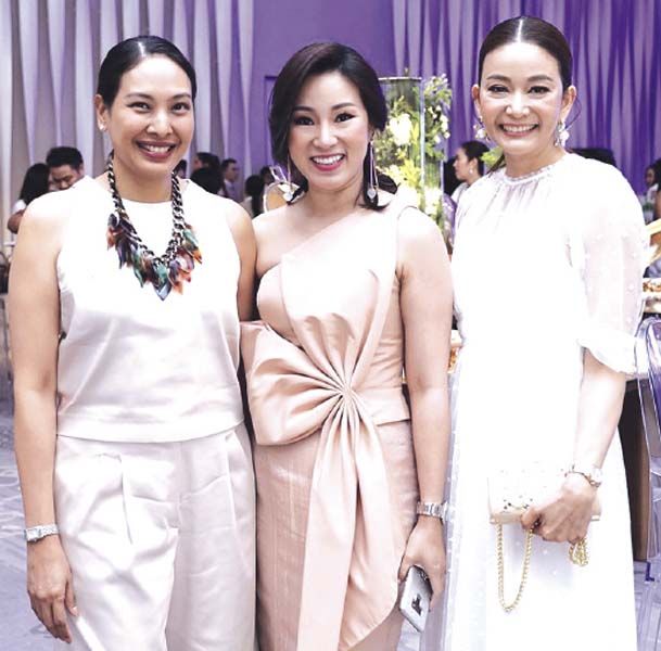 ณัฏฐวรรณ ตันหยงมาศ, ภูวดี คุนผลิน และ สลิล
ล่ำซำ