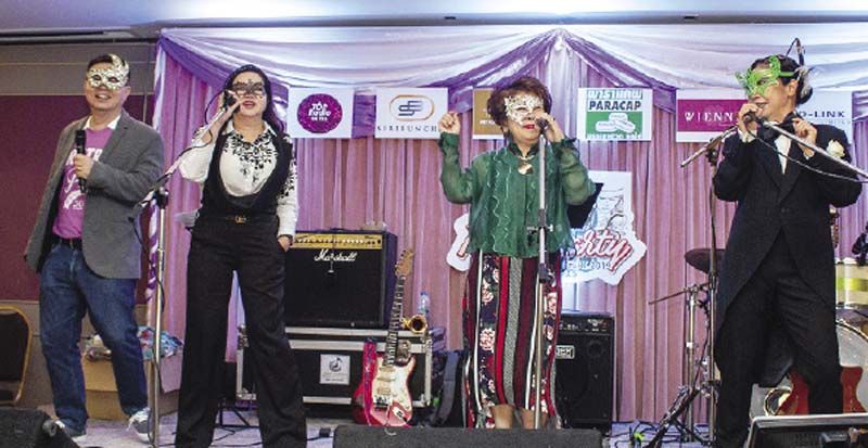 ดีเจนฤทธิ์-ดีเจเทวี-ดีเจอานุสรา-ดีเจมธุรส เซอร์ไพรส์แฟนคลับด้วยโชว์ Staying Alive ธีม The Mask Singer เรียกเสียงกรี๊ดดดสนั่น