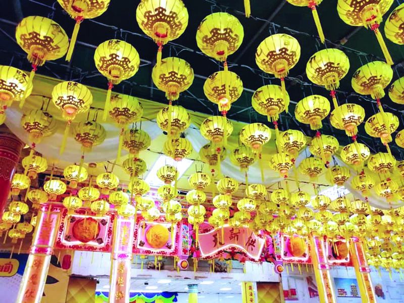 เทศกาลกินเจตามวัดและศาลเจ้าตกแต่งสวยงาม

