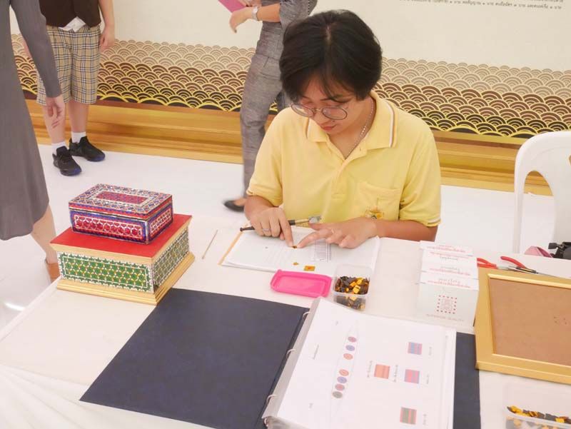 สาธิตงานศิลปะไทยเรือพระราชพิธี