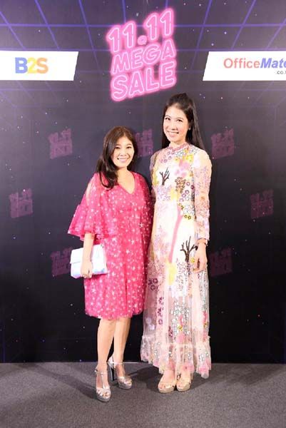 จุ๋ย-จรสพรรณ สวัสดิวัตน์ ณ อยุธยา และ ม.ล.วรารมณ์ ชุมพล