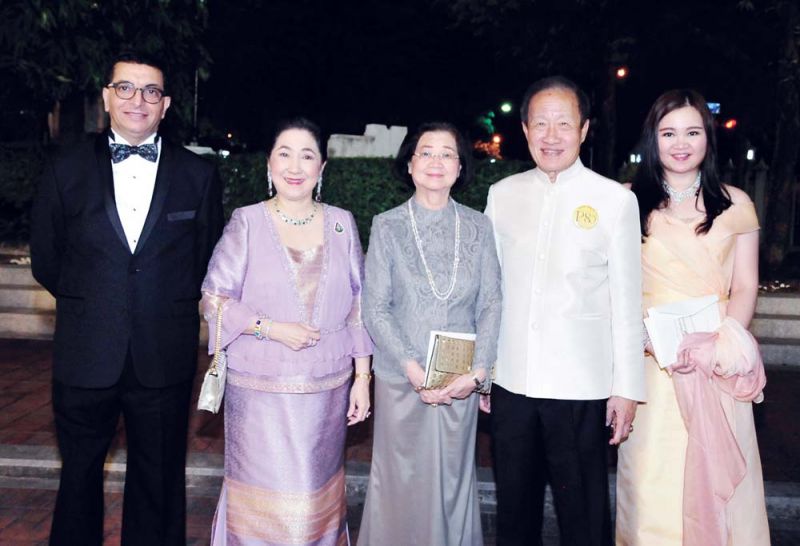 มร.อับเดลอิลาห์ เอล ฮูสนี่ ออท.โมร็อกโก, ผาณิต พูนศิริวงศ์, สุวิมล-ประยุทธ มหากิจศิริ และ อุษณีย์ มหากิจศิริ ลีโอณีโอ