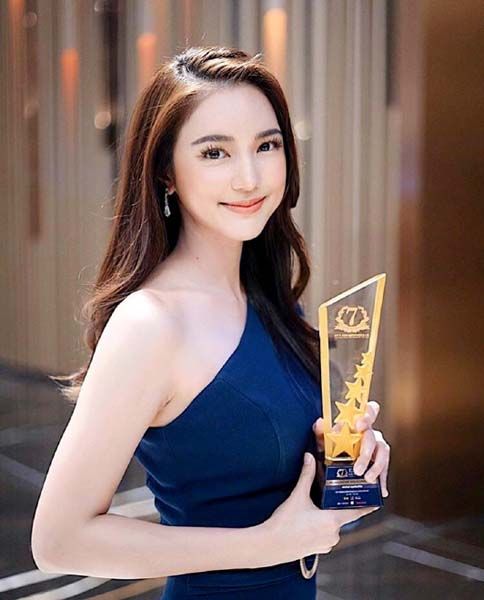 บัว-นลินทิพย์-สาขา วัฒนธรรมและบันเทิง