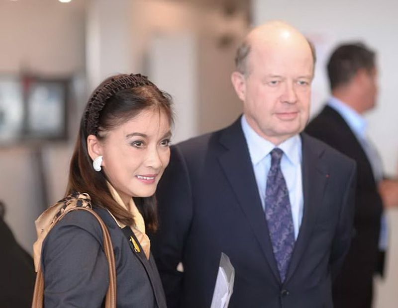 เปรมิกา สุจริตกุล และ ฯพณฯ JACQUES LAPOUGE ออท.ฝรั่งเศส