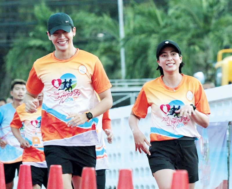 พุฒ-พุฒิชัย เกษตรสิน และ จุ๋ย-วรัทยา นิลคูหา
