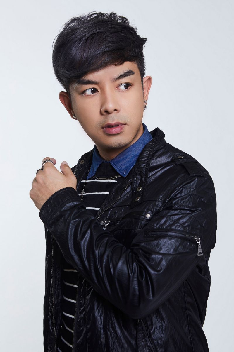 กวาง วง Abnormal: ขอให้ทุกๆคนมีความสุขมากๆครับอะไรที่ไม่ดีขอให้ทิ้งไว้ในปีนี้ปีหน้าขอให้มีแต่สิ่งดีๆเข้ามา รวมไปถึงได้รับความรักดีๆจากคนรอบข้างตลอดปี 2020 ครับ 