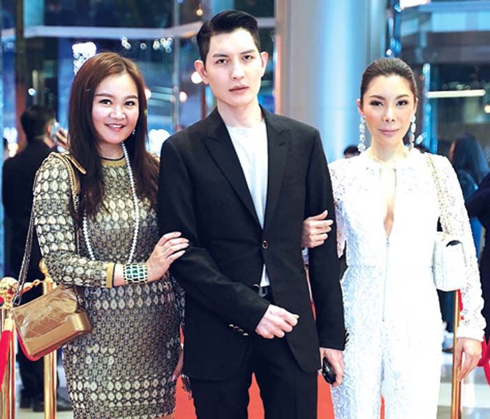 อุษณีย์ มหากิจศิริ ลีโอณีโอ, อัครรัฐ วรรณรัตน์ และ ศีกัญญา ศักดิเดช ภาณุพันธุ์