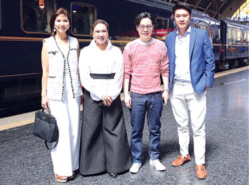 (ซ้าย) แสงเดือน อุทารวุฒิพงศ์, อมรสิริ บุญญสิทธิ์, สุริยน ศรีอรทัยกุล และ ชยพล หรรรุ่งโรจน์
