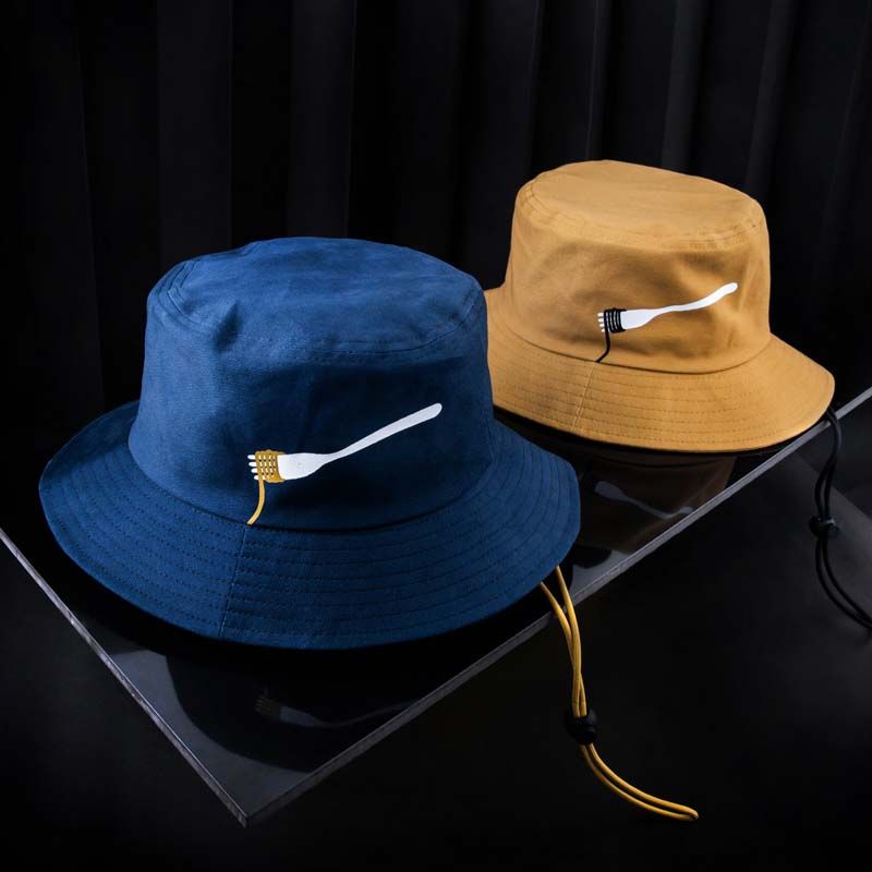 คอลเลคชั่น The Selected x Greyhound Cafe x Suntur