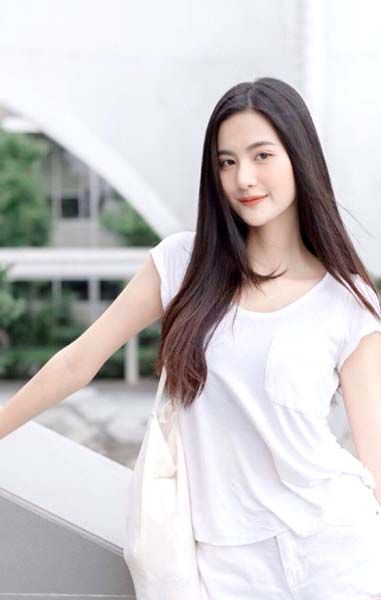 เกรซ-บุศรินทร์