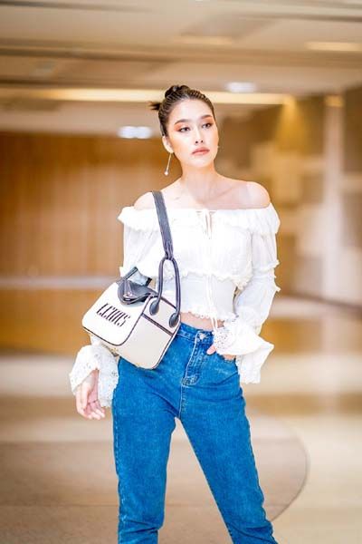 ฮาน่า ลีวิส