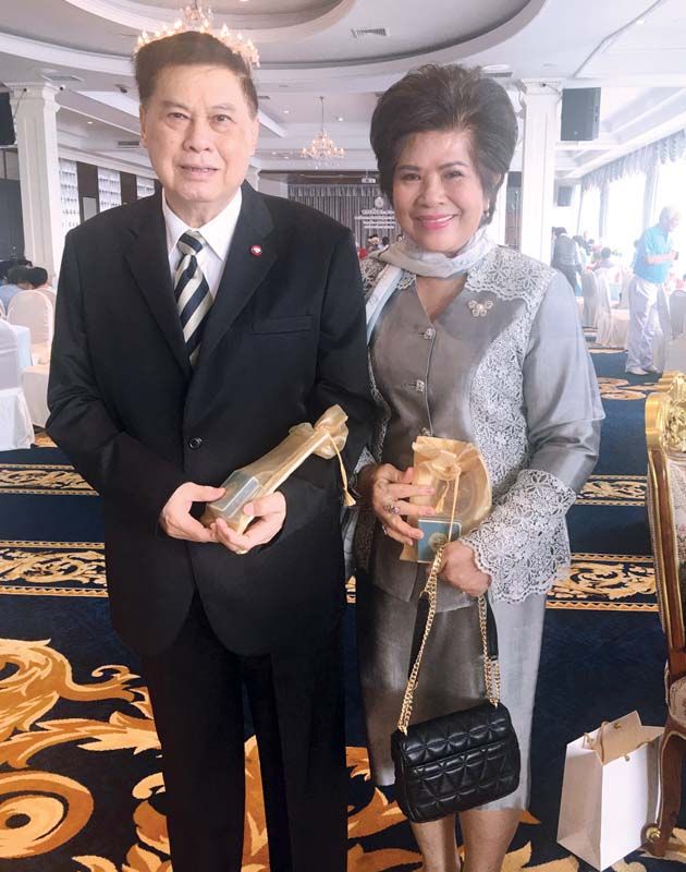 น.ท.นพ.เดชา-ดร.จีราพร สุขารมณ์