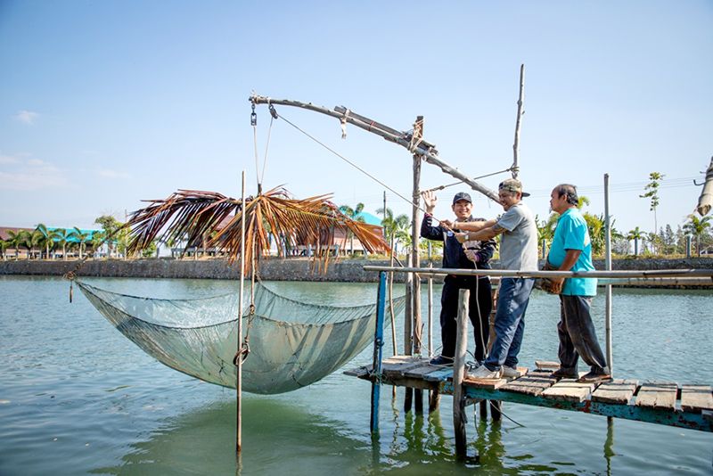 สอนวิธียกยอ ทำประมงวิถีชุมชน