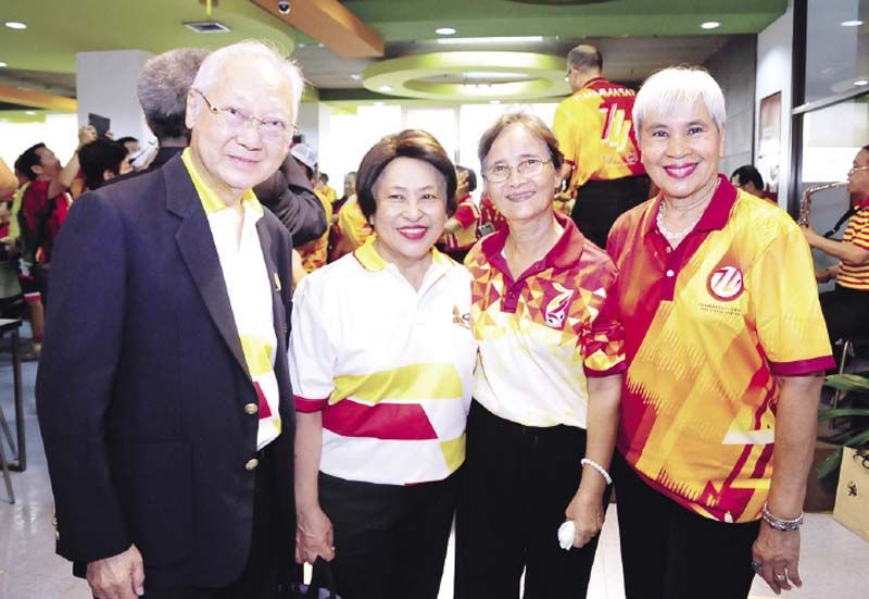 มนู-ผศ.ประภัสสร เลียวไพโรจน์ , จิรภา ศิริคุปต์, ศศิธร ยูวะเวส