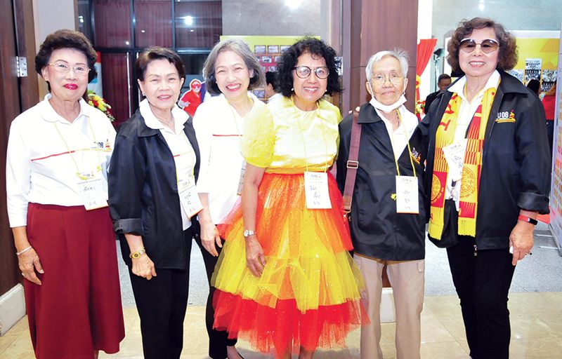 วารสารศาสตร์ฯ ลัดดา สุรัติอันตรา, อรุณี วิทูรปัญญากิจ,
ฉันทนา ชานนท์, นิมะ รานีที, ปรีดา อับดุลลา, ยุพิน เกราะทอง