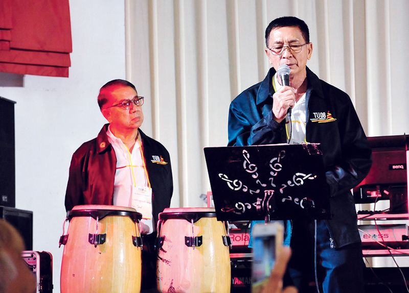 ส่วนหนึ่งของการแสดงในงานของเพื่อนธรรมศาสตร์ รุ่น 2508 และสมาชิก สร้างสีสันบรรยากาศให้ครื้นเครง