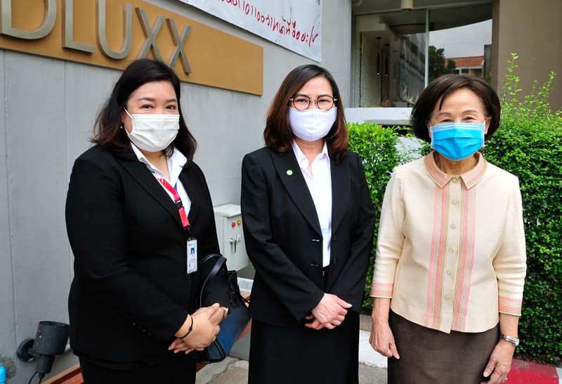 ฉัตราภรณ์ ชาญเชาว์, พรรณนลิน มหาวงศ์ธิกุล และ รศ.เกศินี วิฑูรชาติ