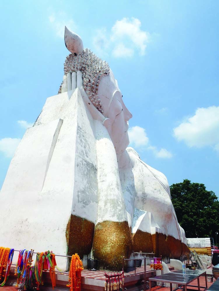 พระนอน วัดสะตือ