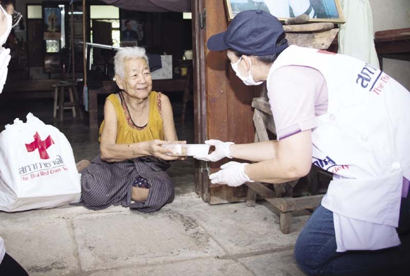 ประชาชนในทุกชุมชนจะได้รับอาหารพระราชทานเพื่อดำรงชีพอย่างทั่วถึงกัน
