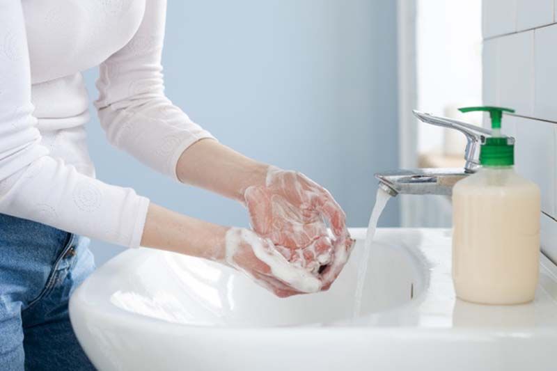 ล้างมือให้ปลอดโรค (Hand safety) ล้างมือบ่อยๆ เพื่อฆ่าเชื้อโรค