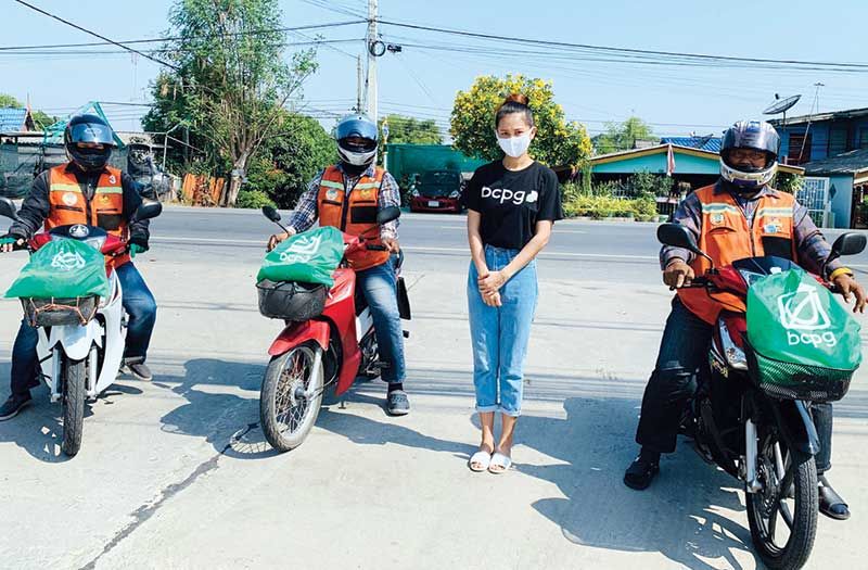 ร่วมกันมอบ “ถุงน้ำใจ” ส่งต่อการแบ่งปันที่ไม่มีวันสิ้นสุด ภายใต้กิจกรรม “มอบถุงน้ำใจสู้ภัยโควิด ให้กับพี่วินข้างบ้านพนักงานบีซีพีจี”