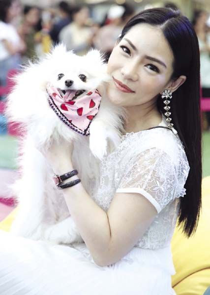 ณิชชา บุณยากร และ น้องนมข้น