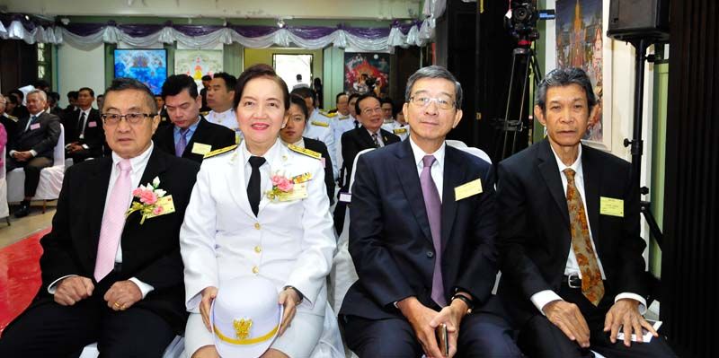 ประทีป เลี่ยวไพรัตน์,ยุวดี เลี่ยวไพรัตน์,ประหยัด เลี่ยวไพรัตน์, ผศ.สุรชัย ชมชื่นจิตร์