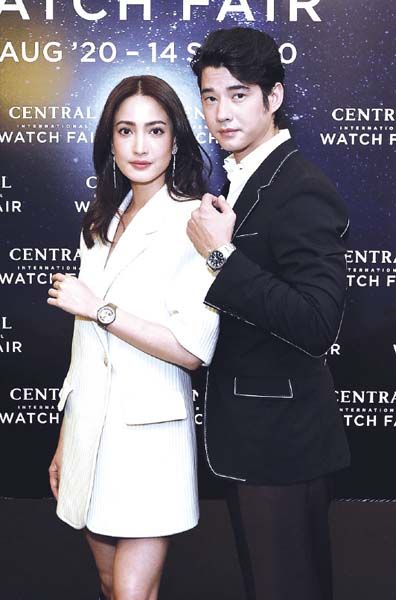 แต้ว-ณฐพร เตมีรักษ์ แบรนด์
แอมบาสซาเดอร์ RADO,
โอ้-มาริโอ้ เมาเร่อ Friends
of Longines อวดโฉมนาฬิกาเรือนไฮไลต์