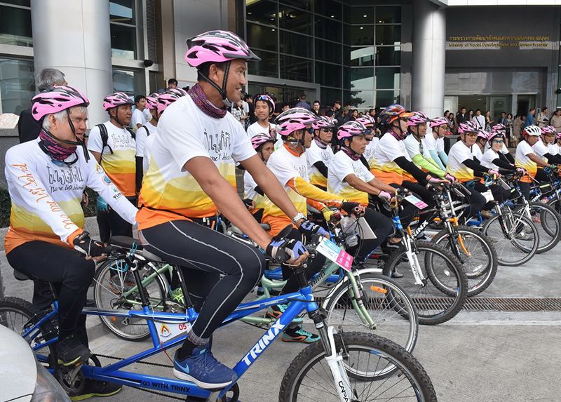 นักปั่น No One Left Benhind