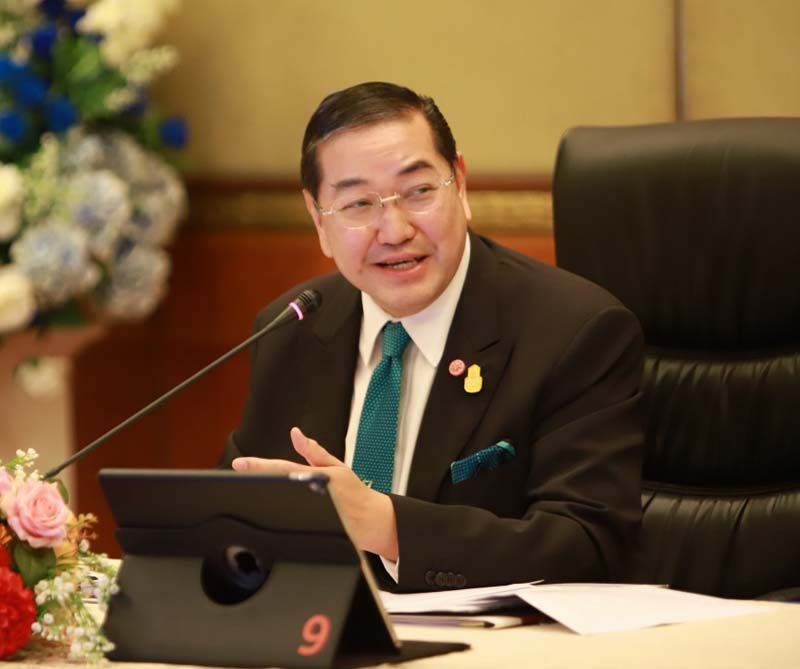ศ.พิเศษ ดร.สุรเกียรติ์ เสถียรไทย นายกสภา มทร.อีสาน