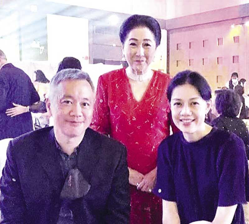 ผศ.นพ.สารัช สุนทรโยธิน กับ ผศ.พญ.สุขศรี
โชติกวณิชย์

