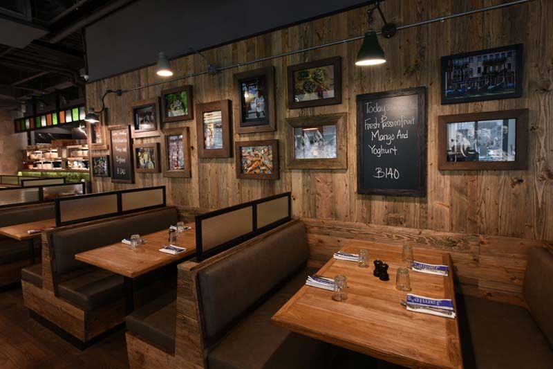 บรรยากาศในร้าน เจมี่ส์ อิตาเลียน ที่ชั้น G สยามดิสคัฟเวอรี่