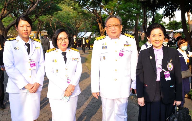 จริยา ประสพทรัพย์ ผอ.สถานีโทรทัศน์แห่งประเทศไทย,พิชญา เมืองเนาว์ รองอธิบดีกรมประชาสัมพันธ์ และ ศ.พิเศษ ธงทอง จันทรางศุ