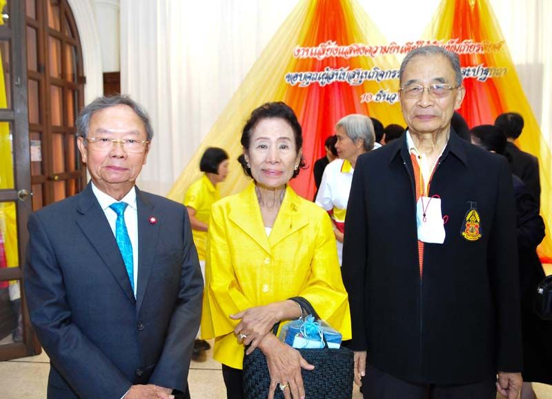 ปรีชา ชวลิตธำรง, พิมพ์ทอง-มานิจ สุขสมจิตร