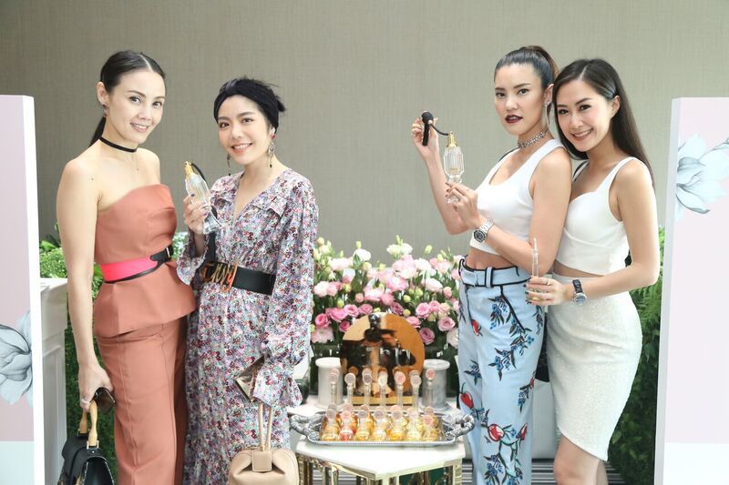 (ซ้าย) ร.อ.หญิง วันทิตา ลิ่วเฉลิมวงศ์, อัชฌา เจริญรัศมีเกียรติ, กรุณา วัจนะพุกกะ และ ชมพูนุท โรจน์ศิริรัตน์