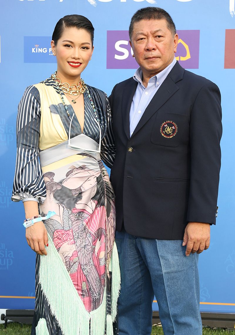 กนกศักดิ์ ปิ่นแสง กับลูกสาว พลอย ปิ่นแสง

