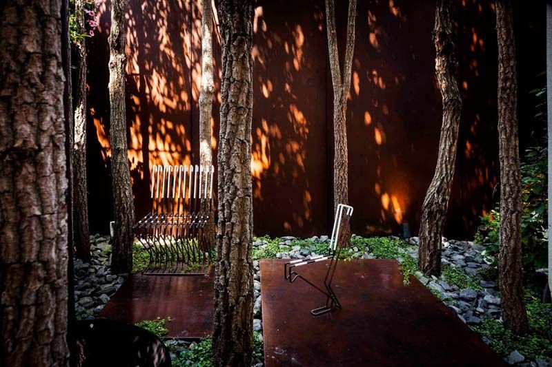 ชุติพงษ์ วิชัยดิษฐ เจ้าของโครงการเทพา คอร์ทยาร์ด เออร์เบิร์น โฮม และ สุริยะ อัมพันธศิริรัตน์และผลงาน