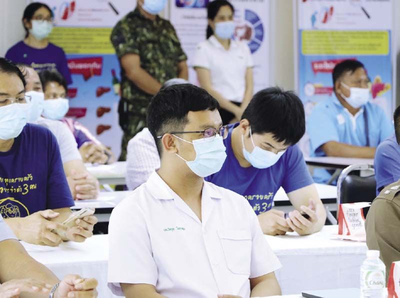 บรรยากาศพิธีเปิดโครงการหน่วยแพทย์เคลื่อนที่ บริการประชาชน ฟรี