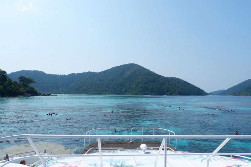 วิวจากบนดาดฟ้าเรือ