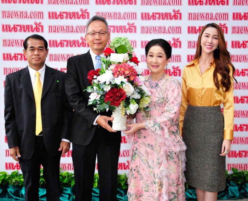 ผู้แทน อลงกรณ์ พลบุตร ที่ปรึกษารมว.กระทรวงเกษตร
และสหกรณ์