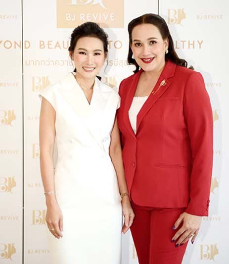 มนพัทธ์ สุริยะวงศ์ทอง และ รมิดา รัสเซลล์ มณีเสถียร 2 ผู้บริหาร บริษัท บีเจ รีไวฟ์ เซลล์ จำกัด