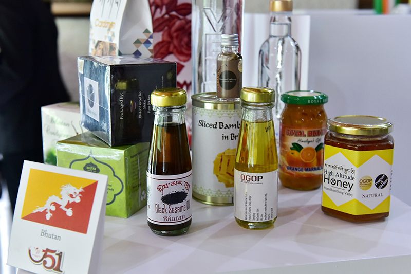 ผลิตภัณฑ์เด่นจากสถานทูตต่างๆ ที่นำมาจำหน่ายปีนี้ 

