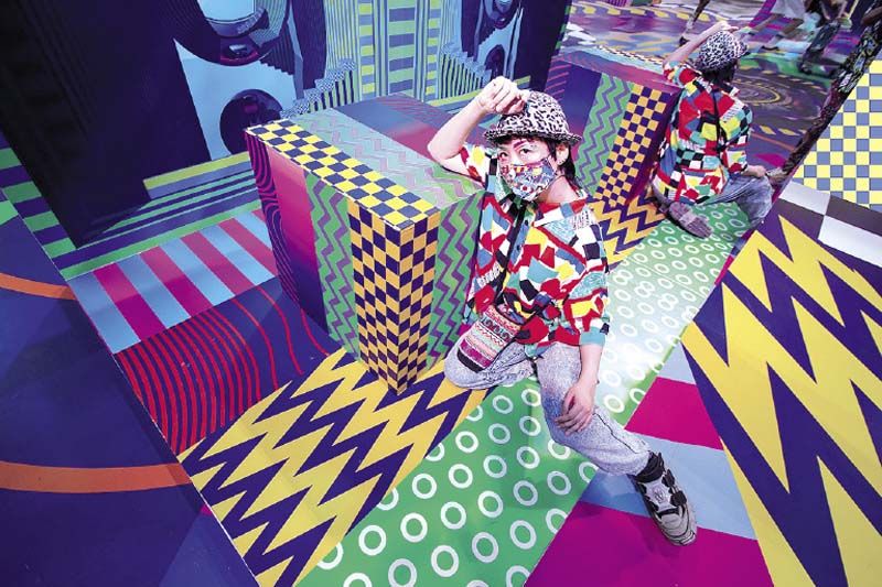 เอ็ม บี เค เซ็นเตอร์ จัดนิทรรศการนักท่องฝัน Lucid Dreamers ศิลปะกราฟิกในรูปแบบ ILLUSION ART ที่จะพาทุกคนท่องไปในมิติแห่งความฝัน ปลดปล่อยจินตนาการอันไร้ขีดจำกัด