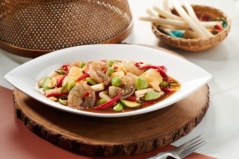 ยำนัวร์กุ้งสดปลาร้า