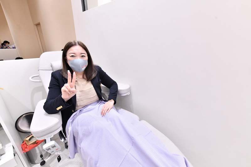 วรลักษณ์ ตุลาภรณ์ ผู้บริหารสูงสุดฝ่ายการตลาด บริษัท เดอะมอลล์ กรุ๊ป ร่วมบริจาคโลหิต